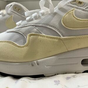 Nike Women's White and Tan Sneakers